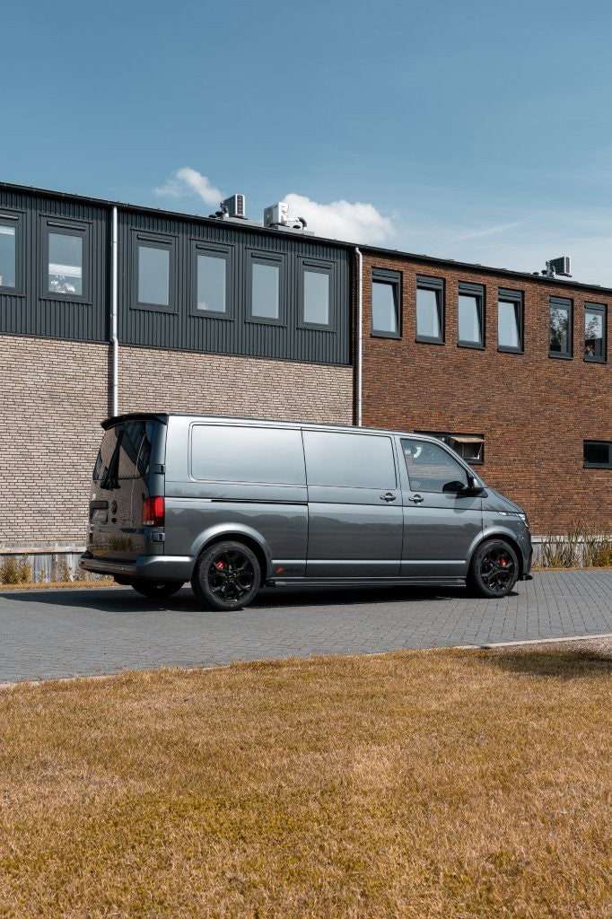 8.0*18-5*160 ET50 65.1 Black LT2