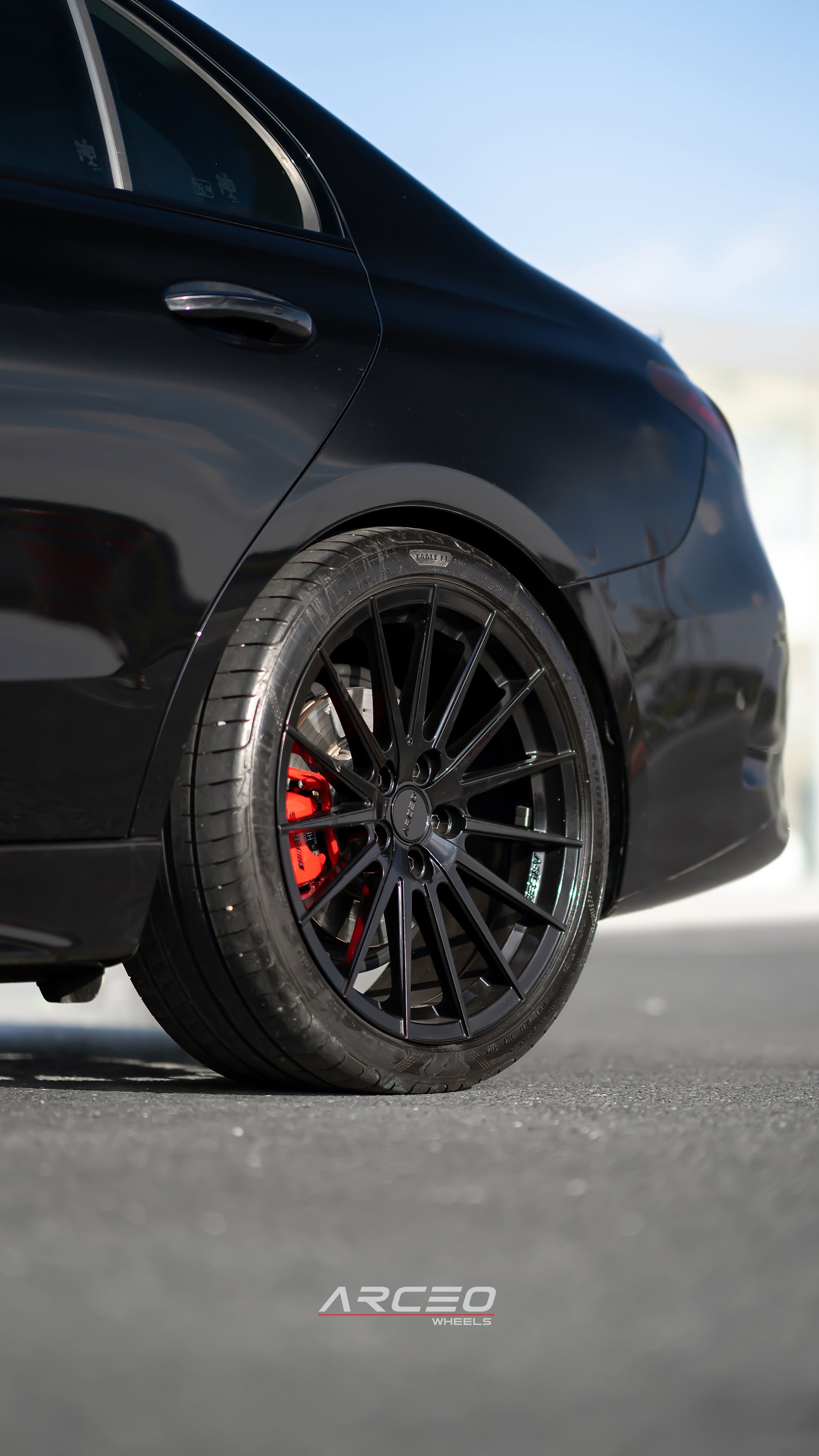 9.5*19-5*112 ET37 73.1 Glossy Black LISBON