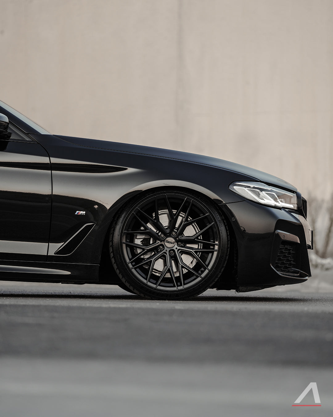 8.5*19-5*112 ET35 73.1 Black VALENCIA